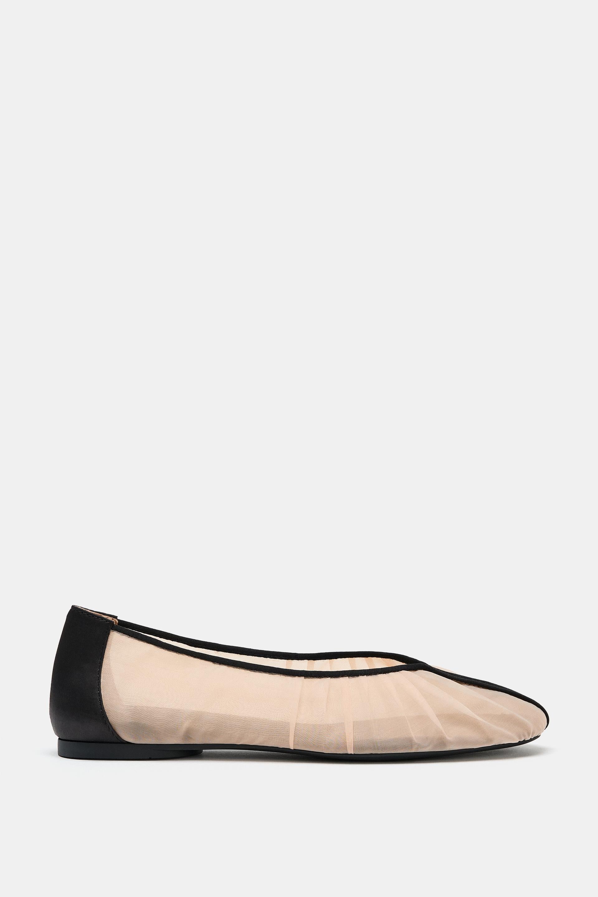 #E6E6DF, Gris taupe